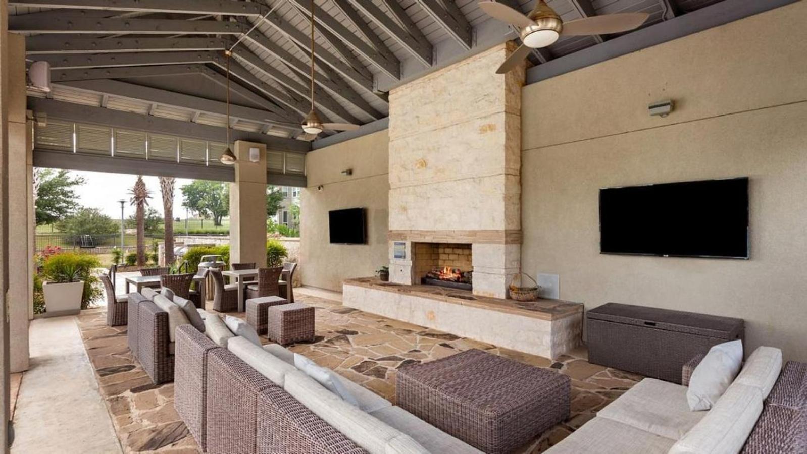 Landing At The Green At Plum Creek - 2 Bedrooms In Kyle Exterior foto